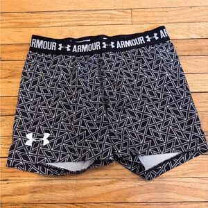 Under Armour Women’s Black Patterned Shorts